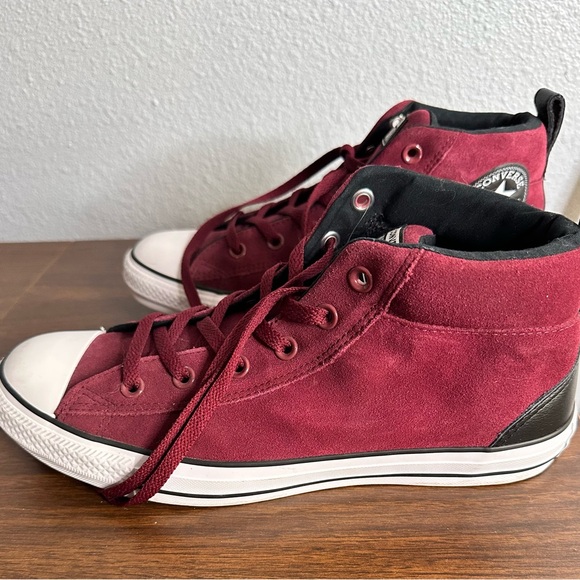 Converse men’s burgundy suede boots.  Men’s size 9 - Picture 2 of 8
